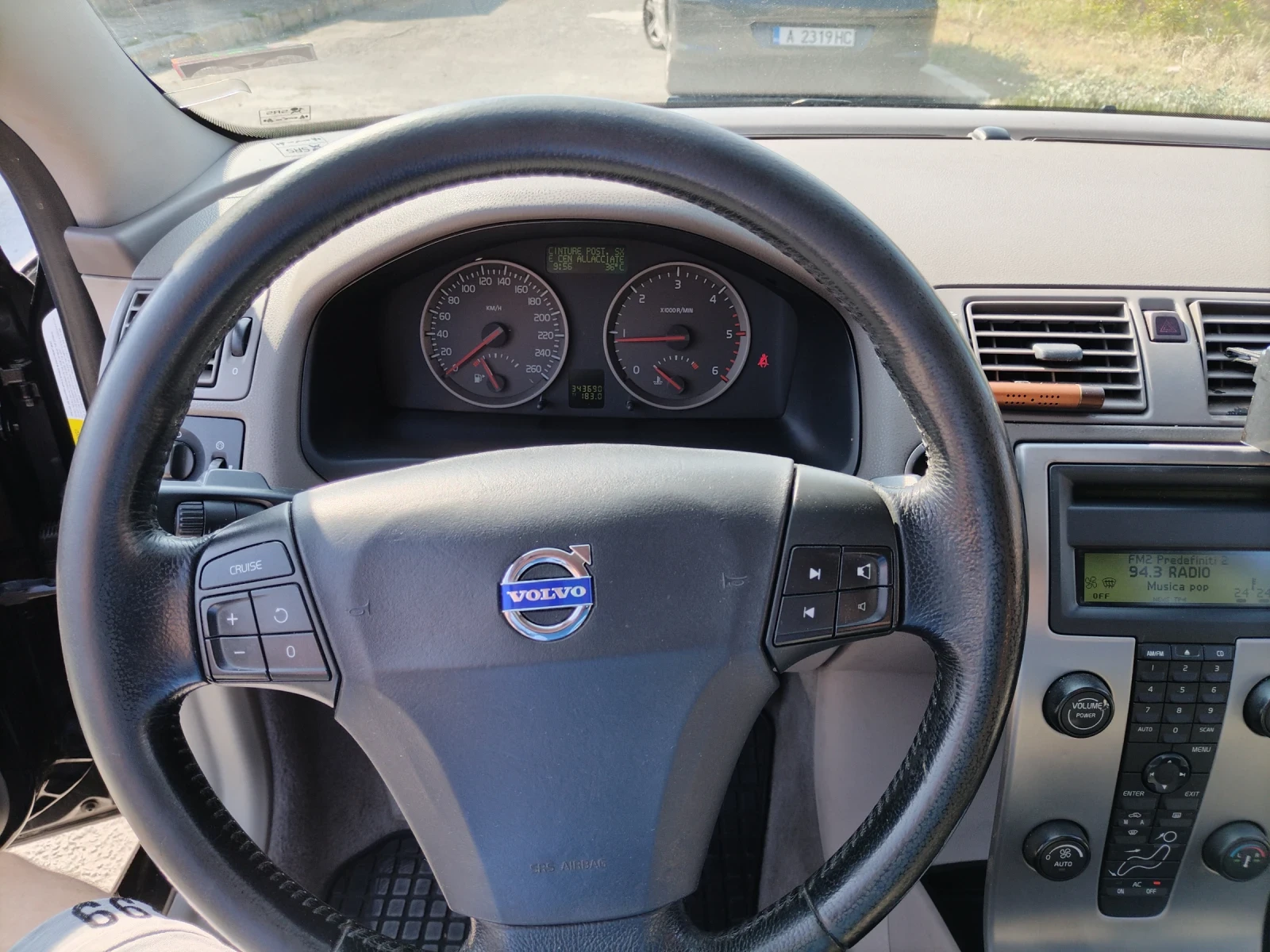 Volvo S40  - изображение 7