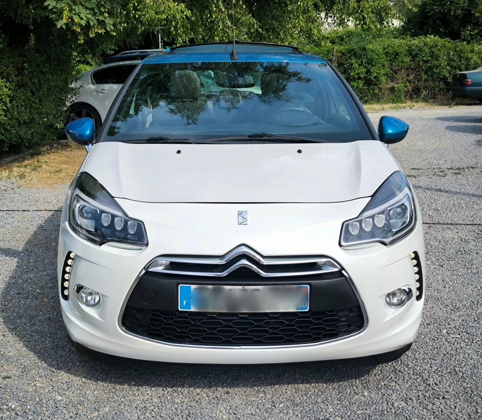 Citroen DS3 1.2 Benzin Cabrio - изображение 2