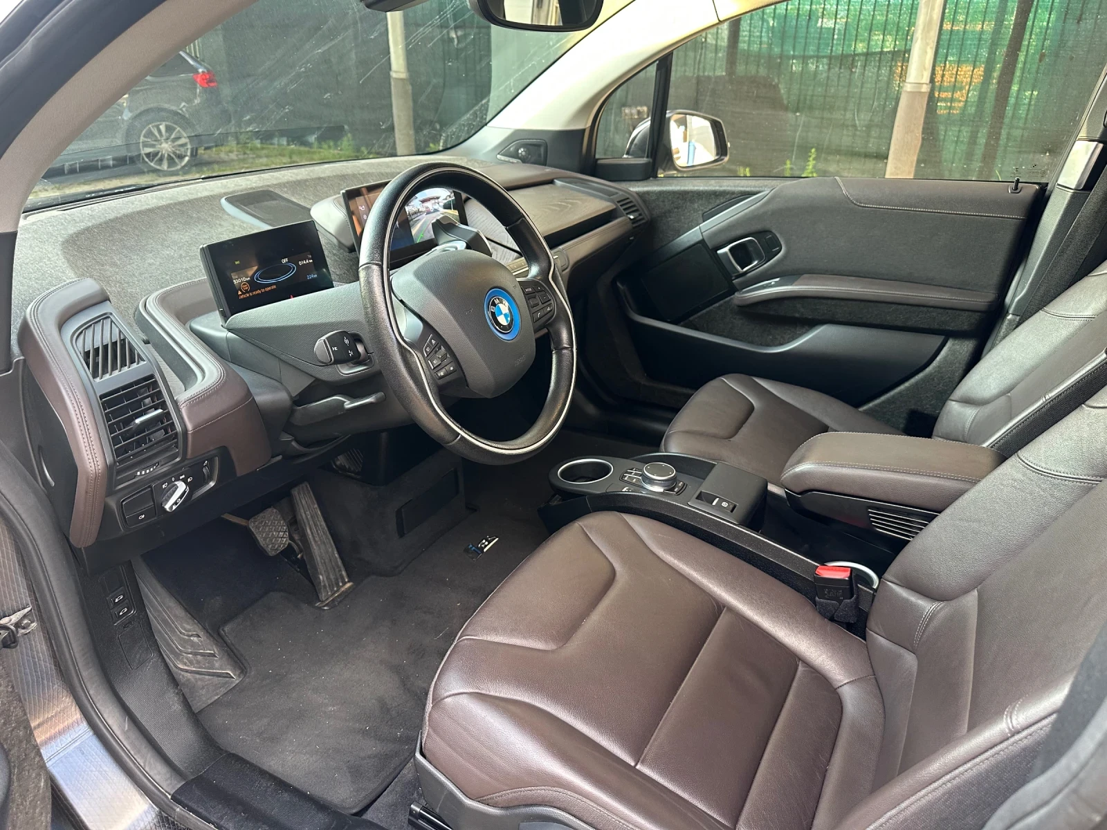 BMW i3 S* 120Аh* DISTRONIK* КОЖА* Sport Paket* Carplay*  - изображение 4