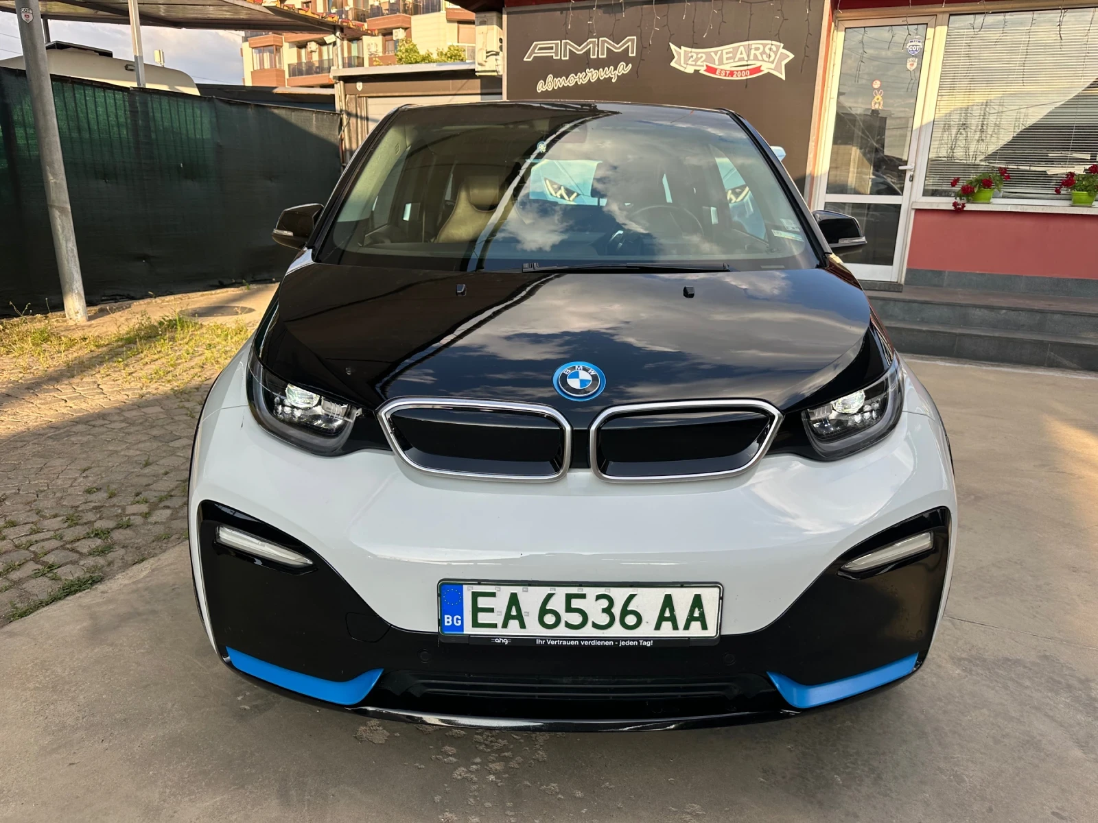 BMW i3 S* 120Аh* DISTRONIK* КОЖА* Sport Paket* Carplay*  - изображение 2