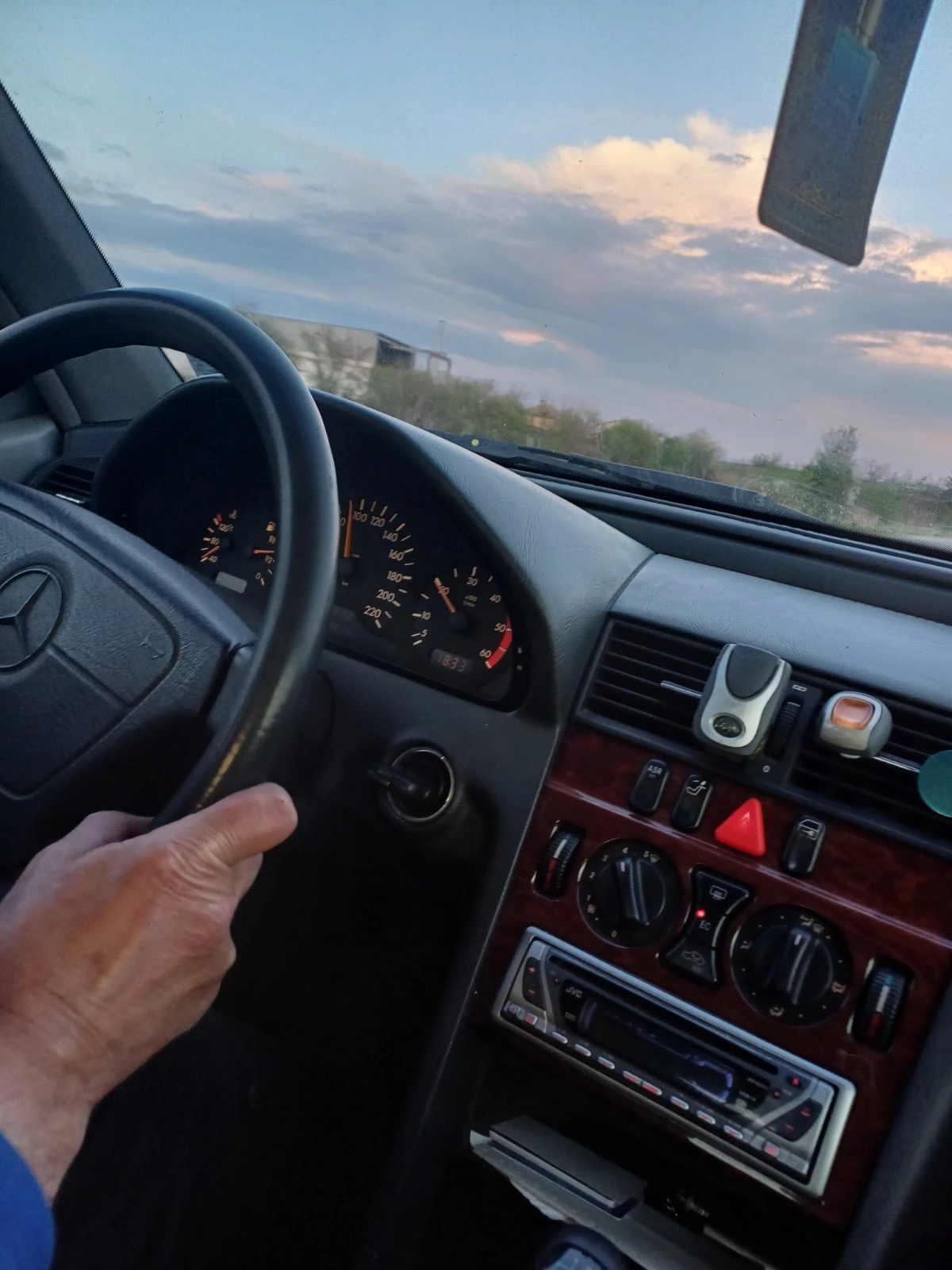 Mercedes-Benz C 220 | Mobile.bg — изображение 1