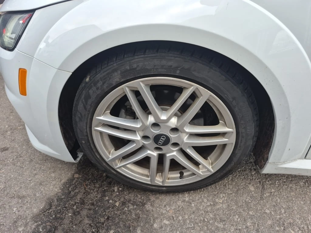Audi Tt * 2.0T * CARFAX * БЕЗ ПЪРВОНАЧАЛНА ВНОСКА - изображение 6