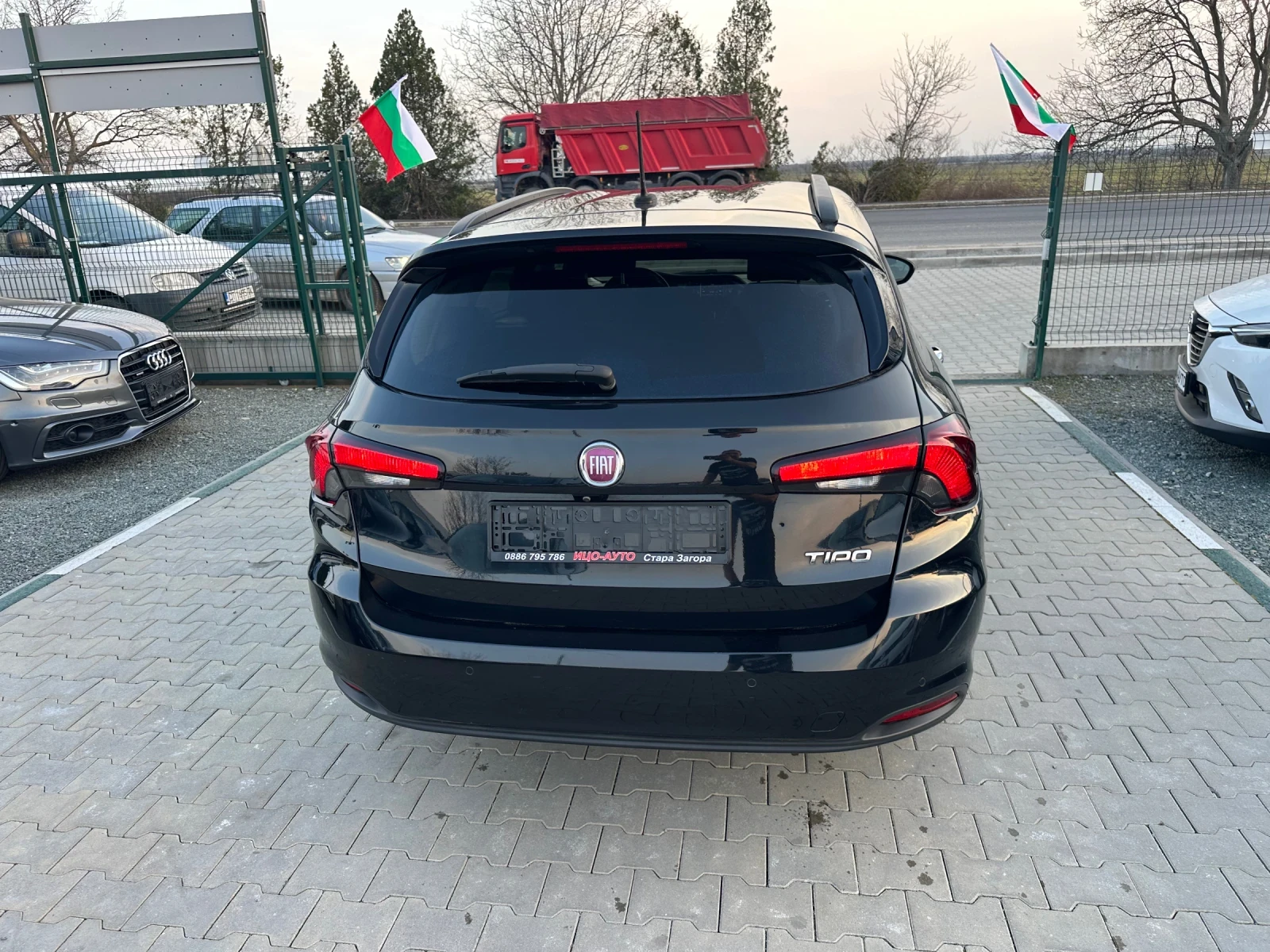 Fiat Tipo Лед  Ксенон Камера Подгрев Навигация  , снимка 4 - Автомобили и джипове - 53713393