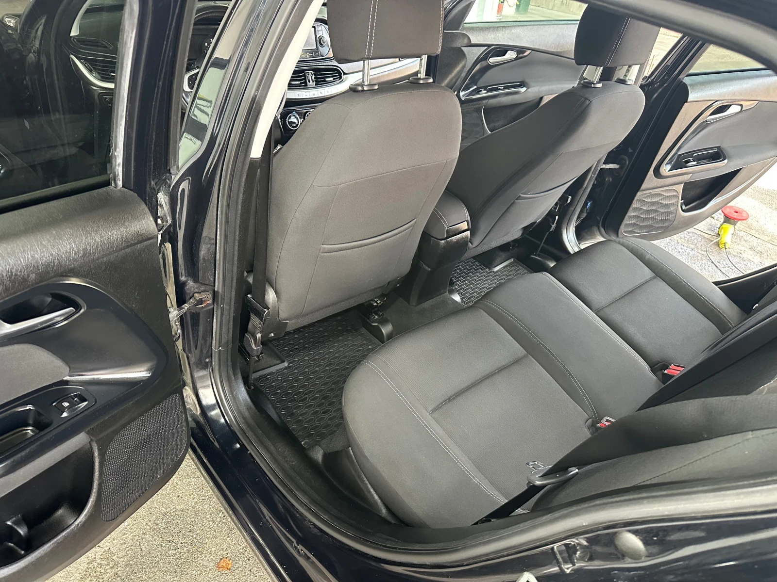 Fiat Tipo Лед  Ксенон Камера Подгрев Навигация  , снимка 10 - Автомобили и джипове - 53713393