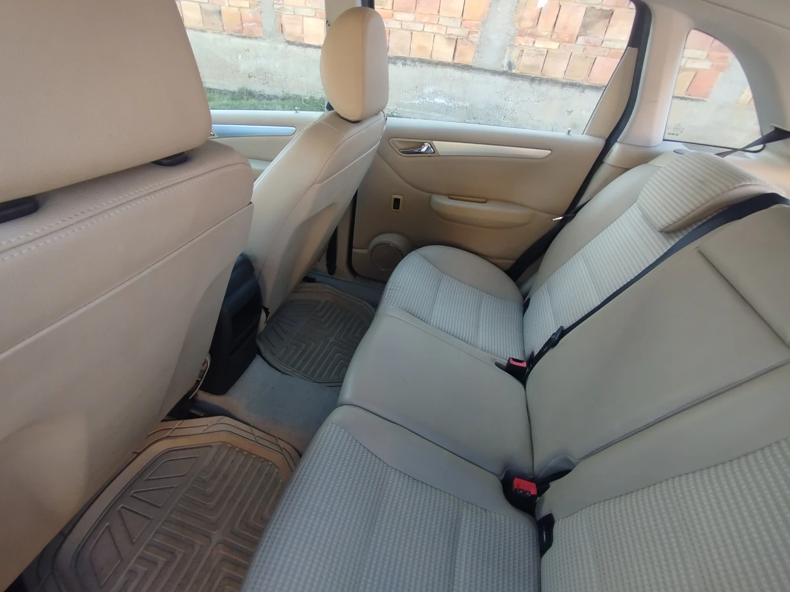 Mercedes-Benz B 180, снимка 3 - Автомобили и джипове - 53843762