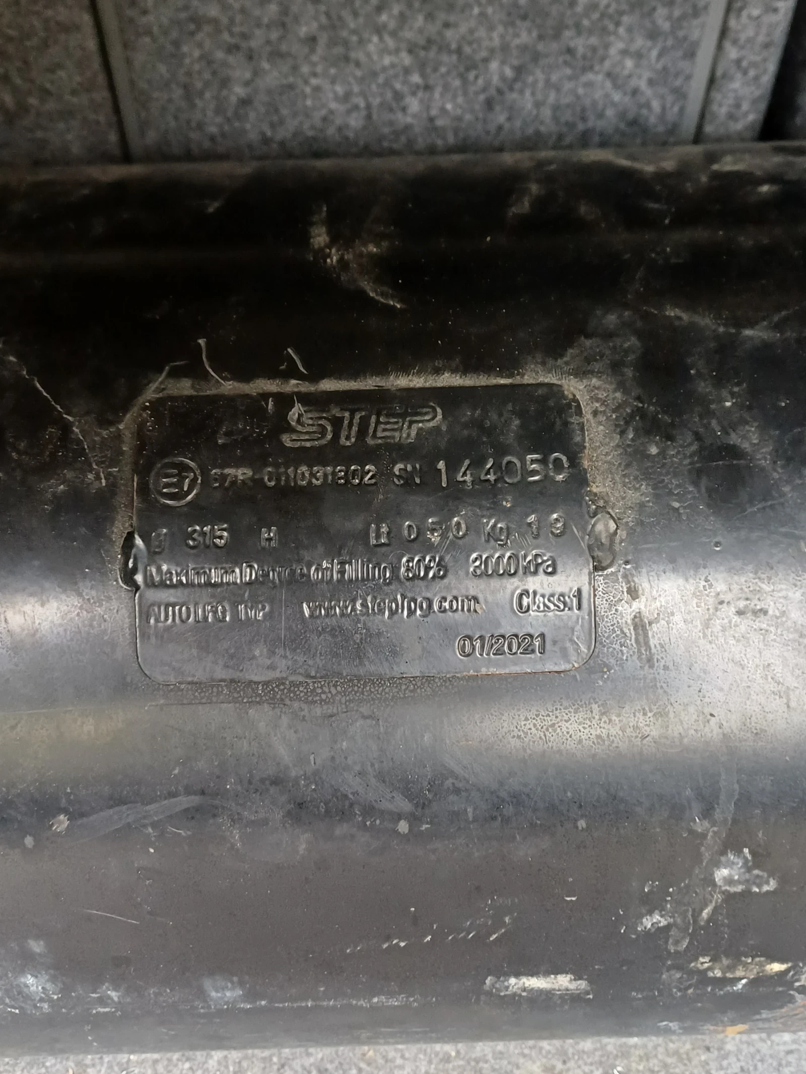 BMW 320, снимка 11 - Автомобили и джипове - 53913173