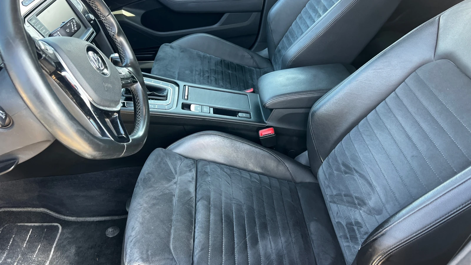 VW Passat 2, 0 TDI HIGHLINE, снимка 8 - Автомобили и джипове - 54065234