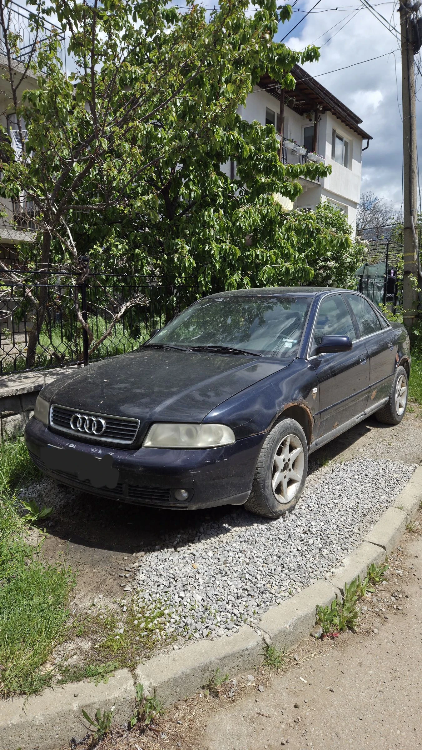 Audi A4 1.9 tdi 110к.с НА ЧАСТИ-МОЖЕ И ЦЯЛО