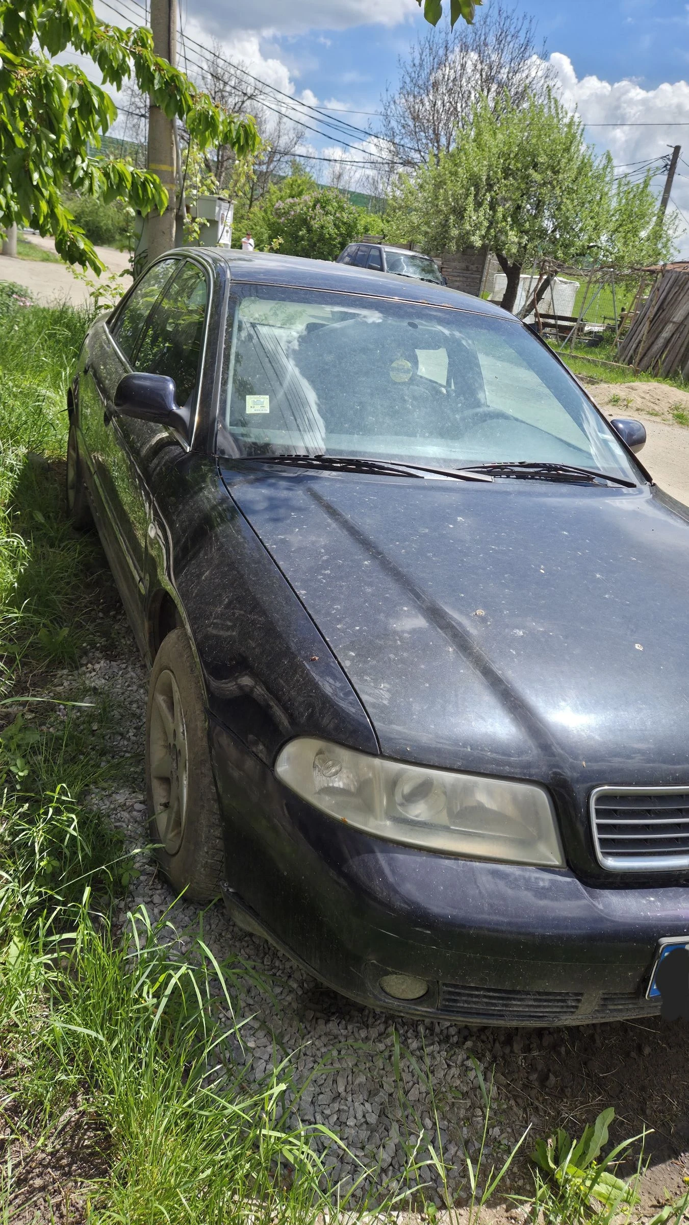Audi A4 1.9 tdi 110к.с НА ЧАСТИ-МОЖЕ И ЦЯЛО, снимка 2 - Автомобили и джипове - 54519595