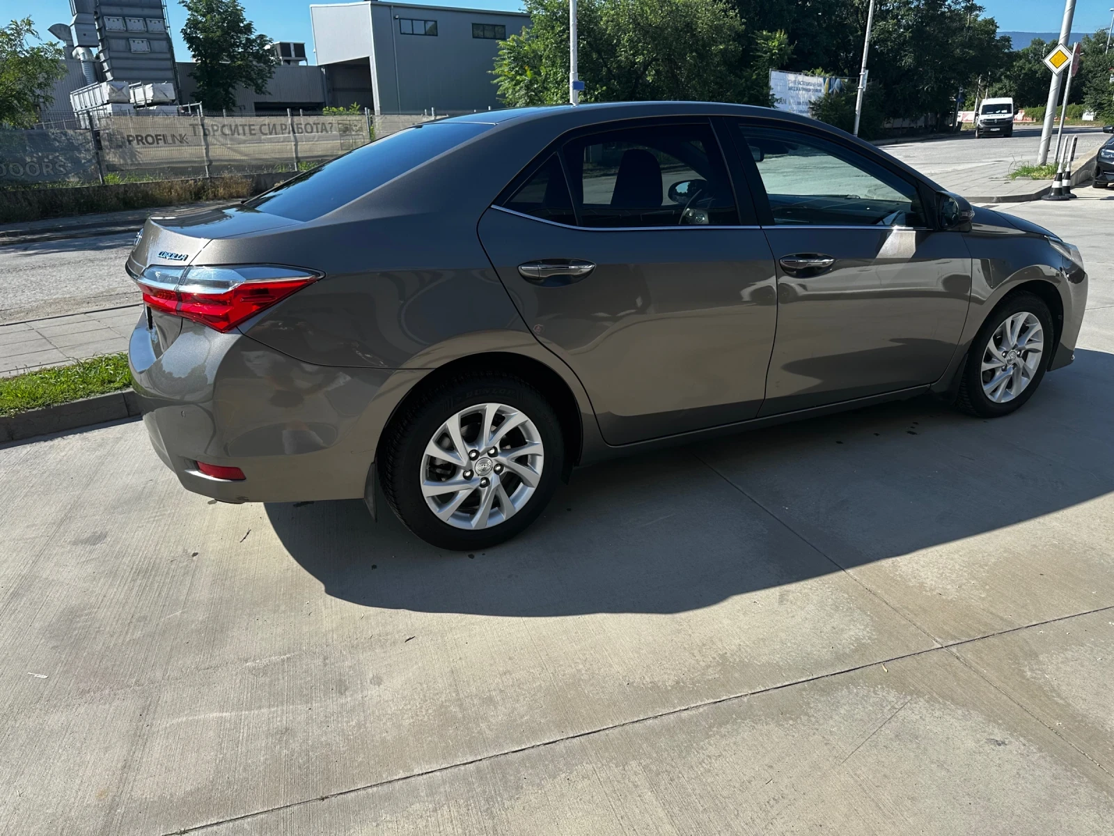 Toyota Corolla | Mobile.bg � ����������� 4