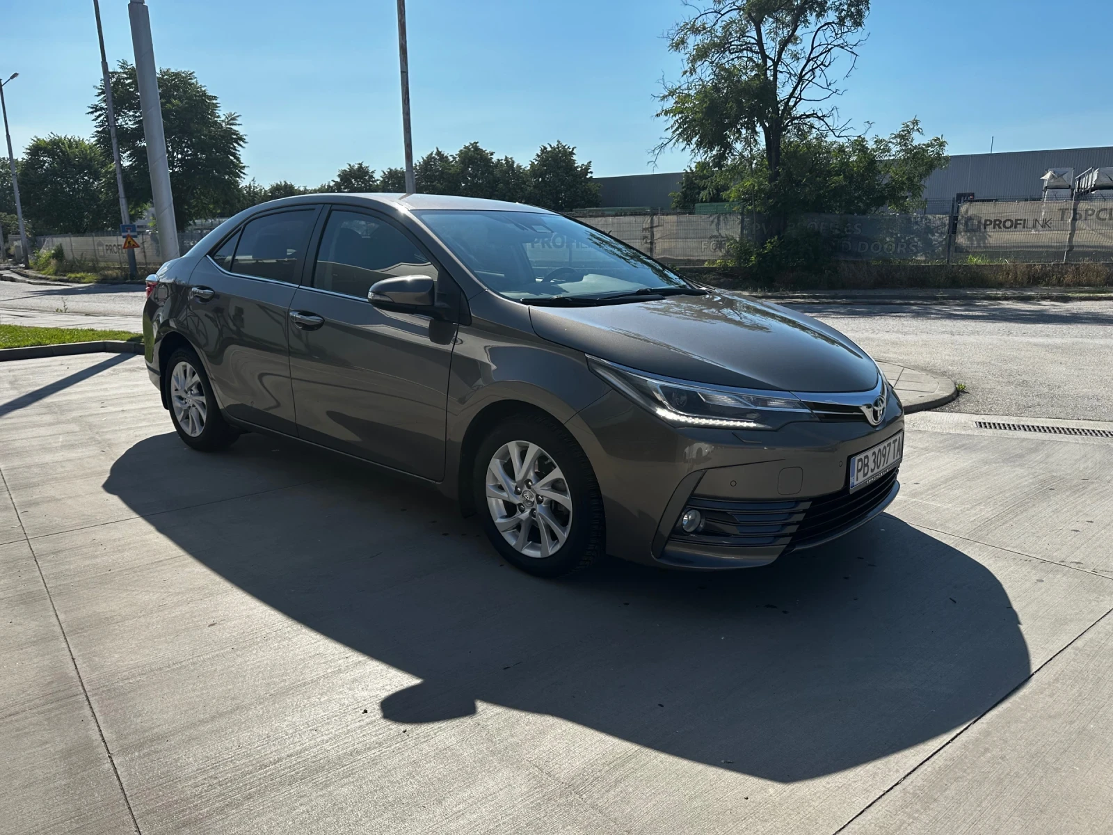 Toyota Corolla | Mobile.bg � ����������� 3