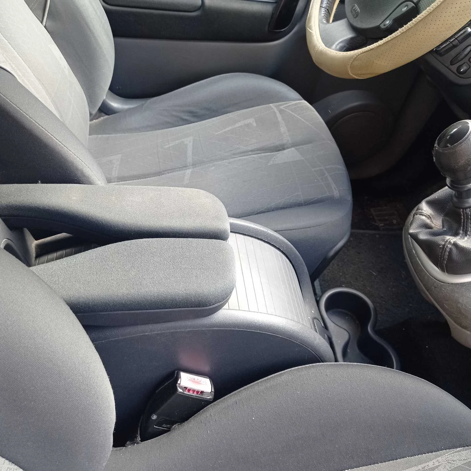 Renault Scenic, снимка 3 - Автомобили и джипове - 54562313