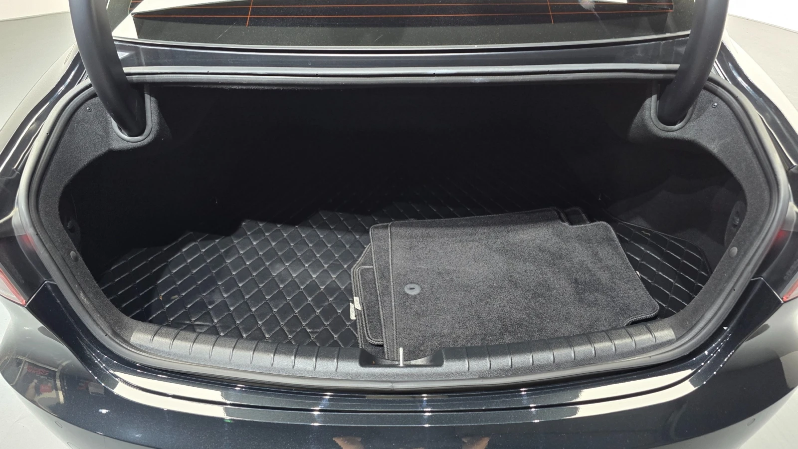 Hyundai Grandeur 3.3 Premium Choice, снимка 15 - Автомобили и джипове - 54951113