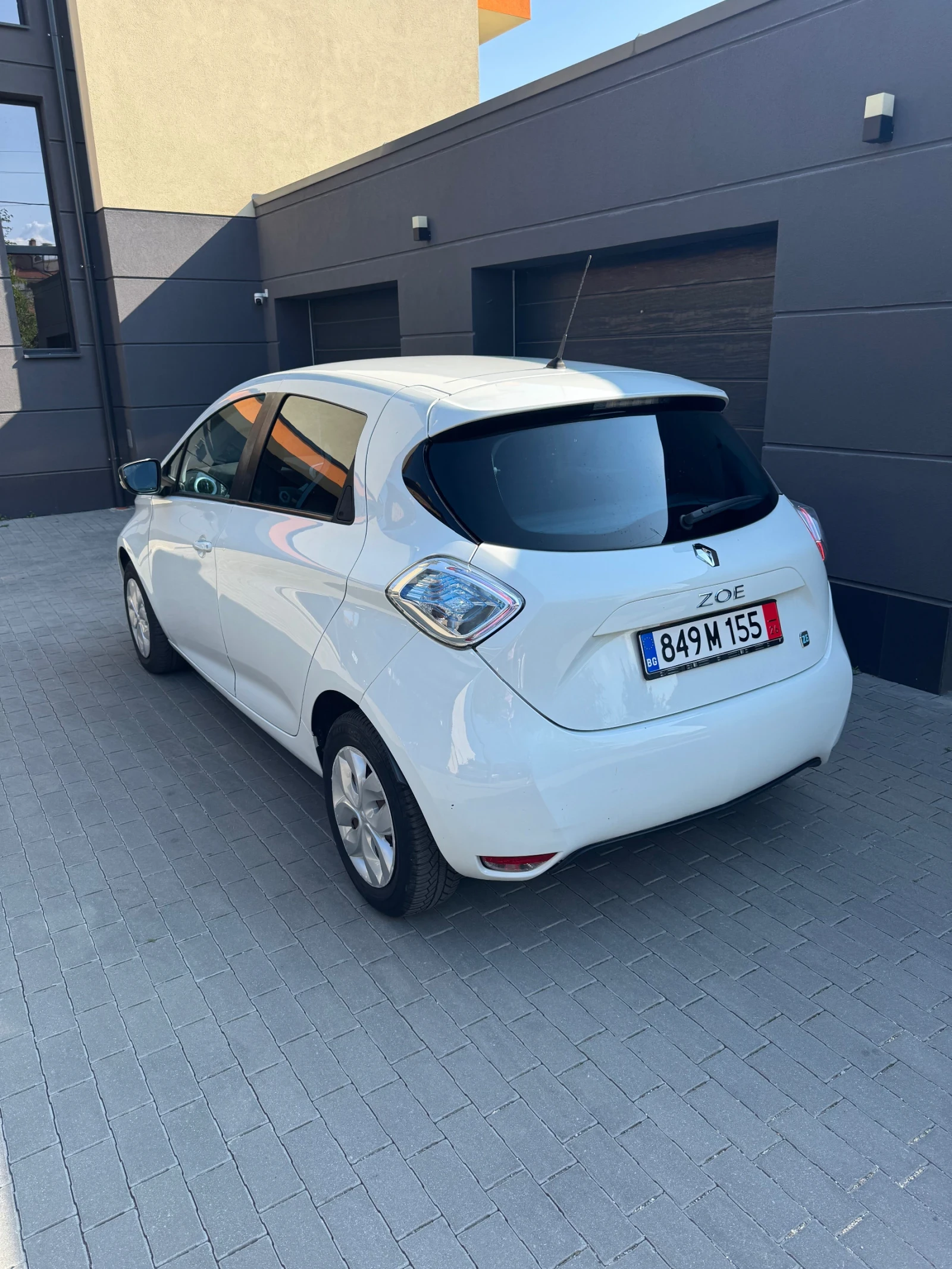 Renault Zoe SOH 93, 3%, снимка 4 - Автомобили и джипове - 55177339