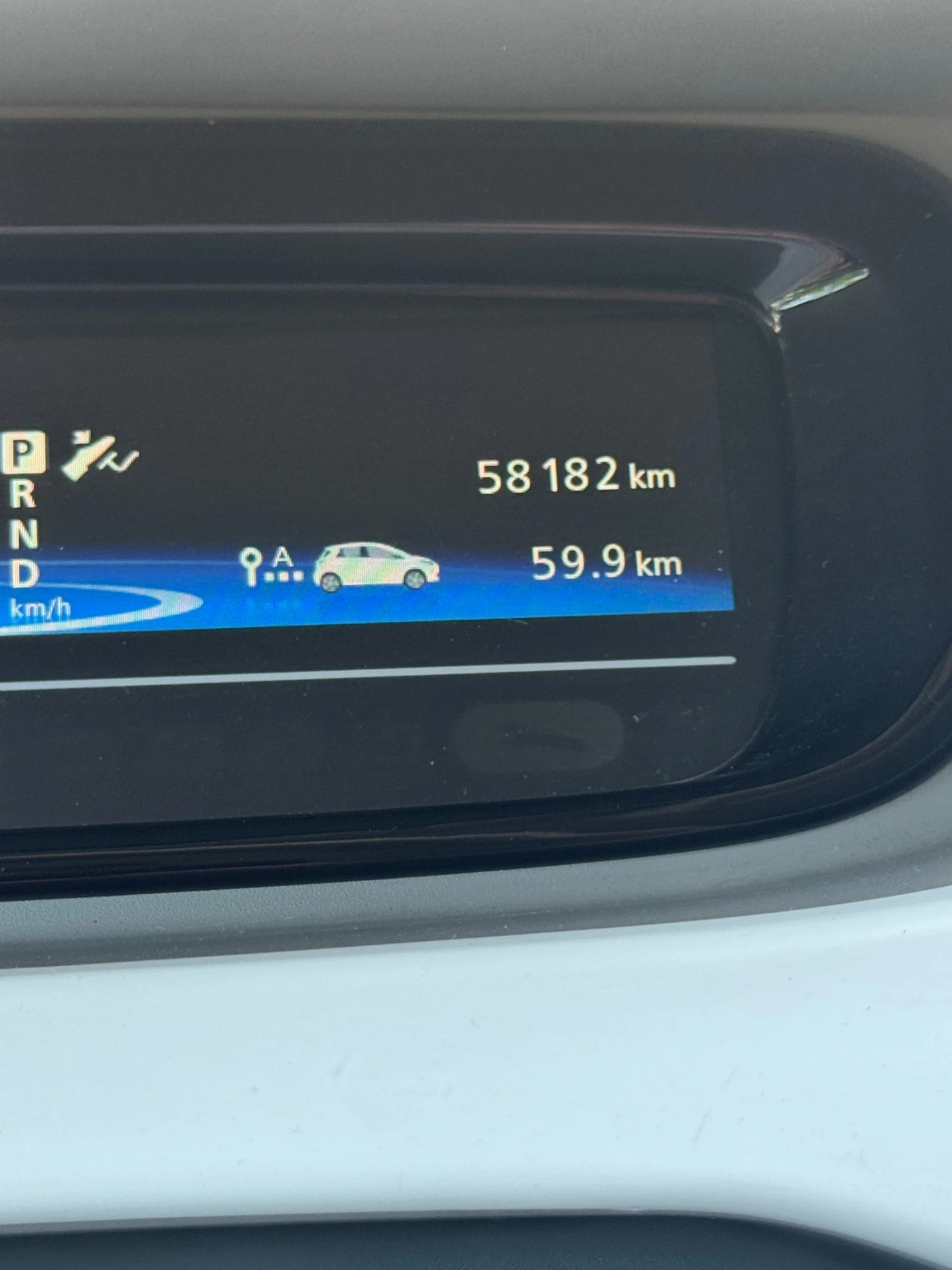 Renault Zoe SOH 93, 3%, снимка 7 - Автомобили и джипове - 55177339