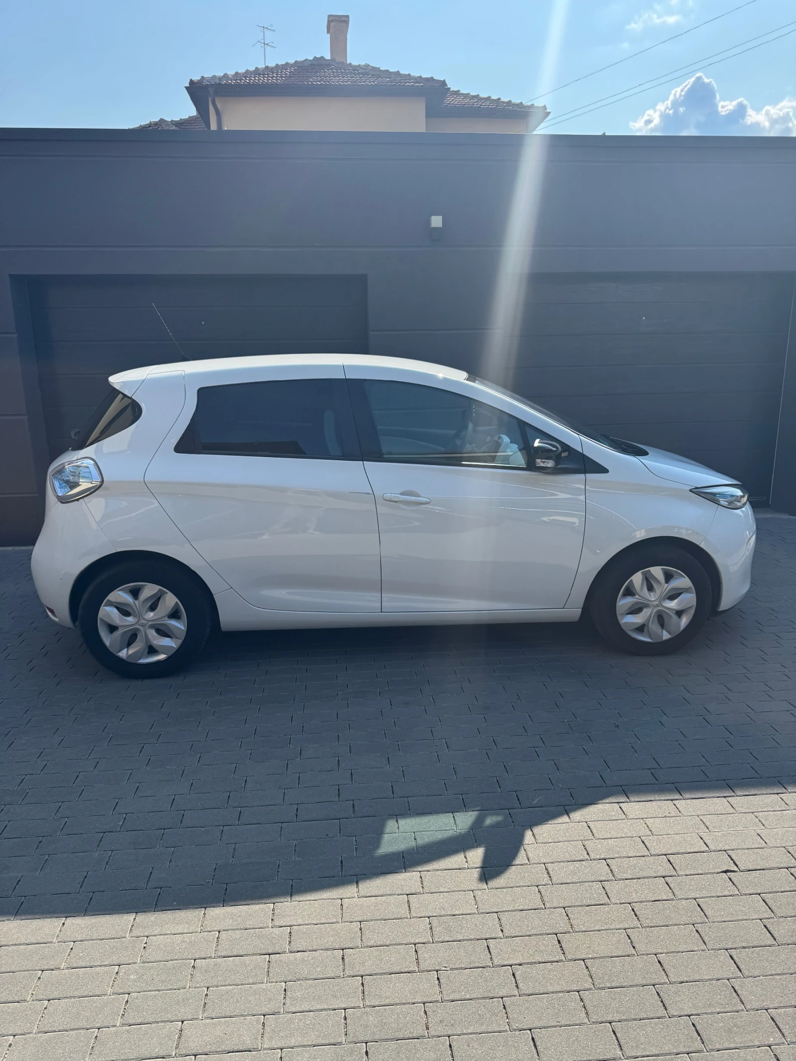 Renault Zoe SOH 93, 3%, снимка 3 - Автомобили и джипове - 55177339