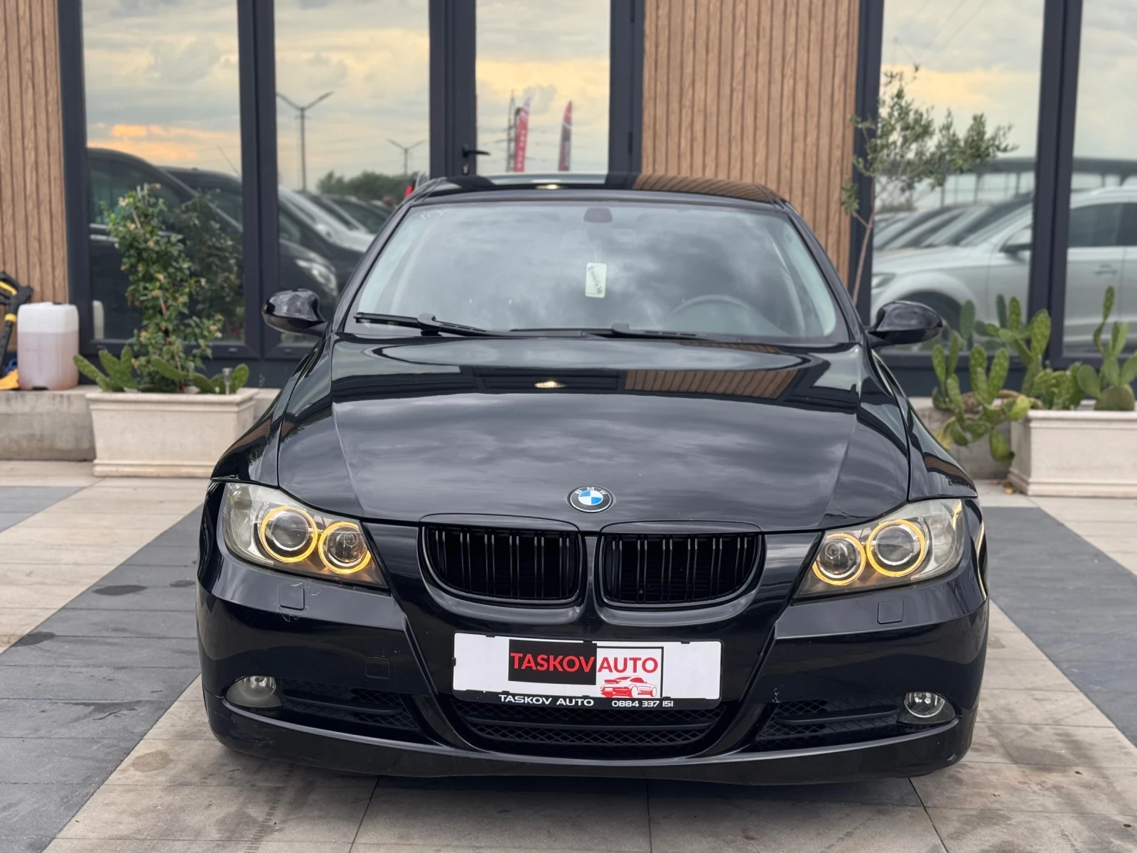 BMW 320 163к.с M-Pack, снимка 2 - Автомобили и джипове - 55211662