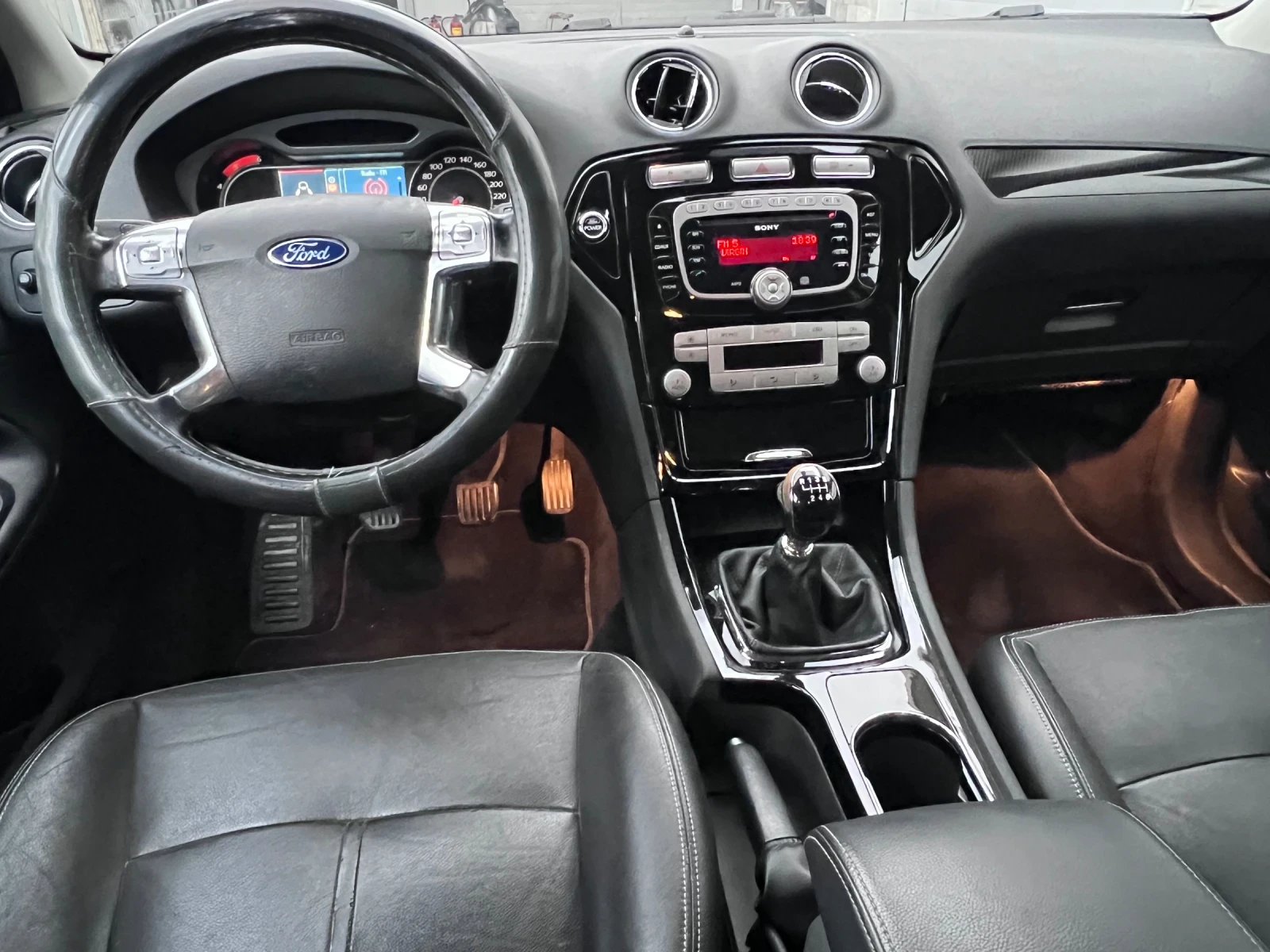 Ford Mondeo 2.0Tdci Titanium, снимка 10 - Автомобили и джипове - 55213436