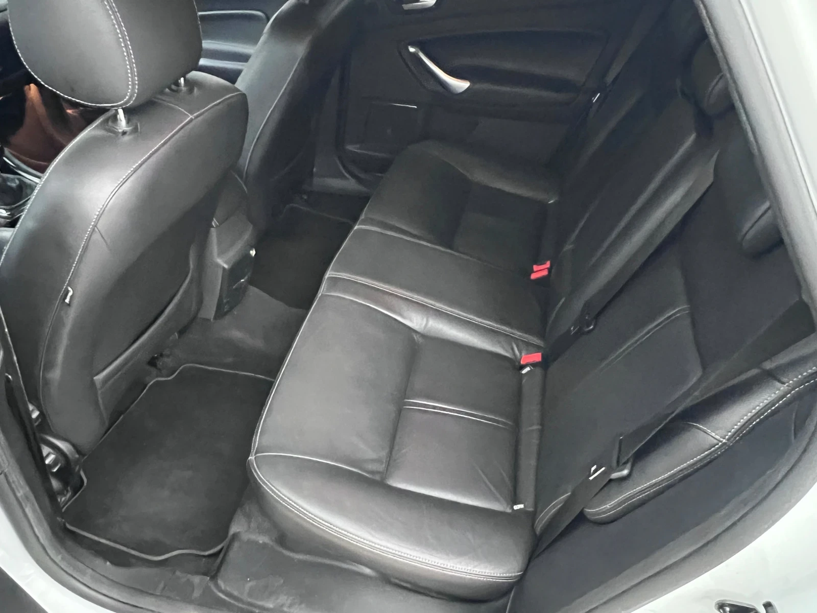 Ford Mondeo 2.0Tdci Titanium, снимка 9 - Автомобили и джипове - 55213436