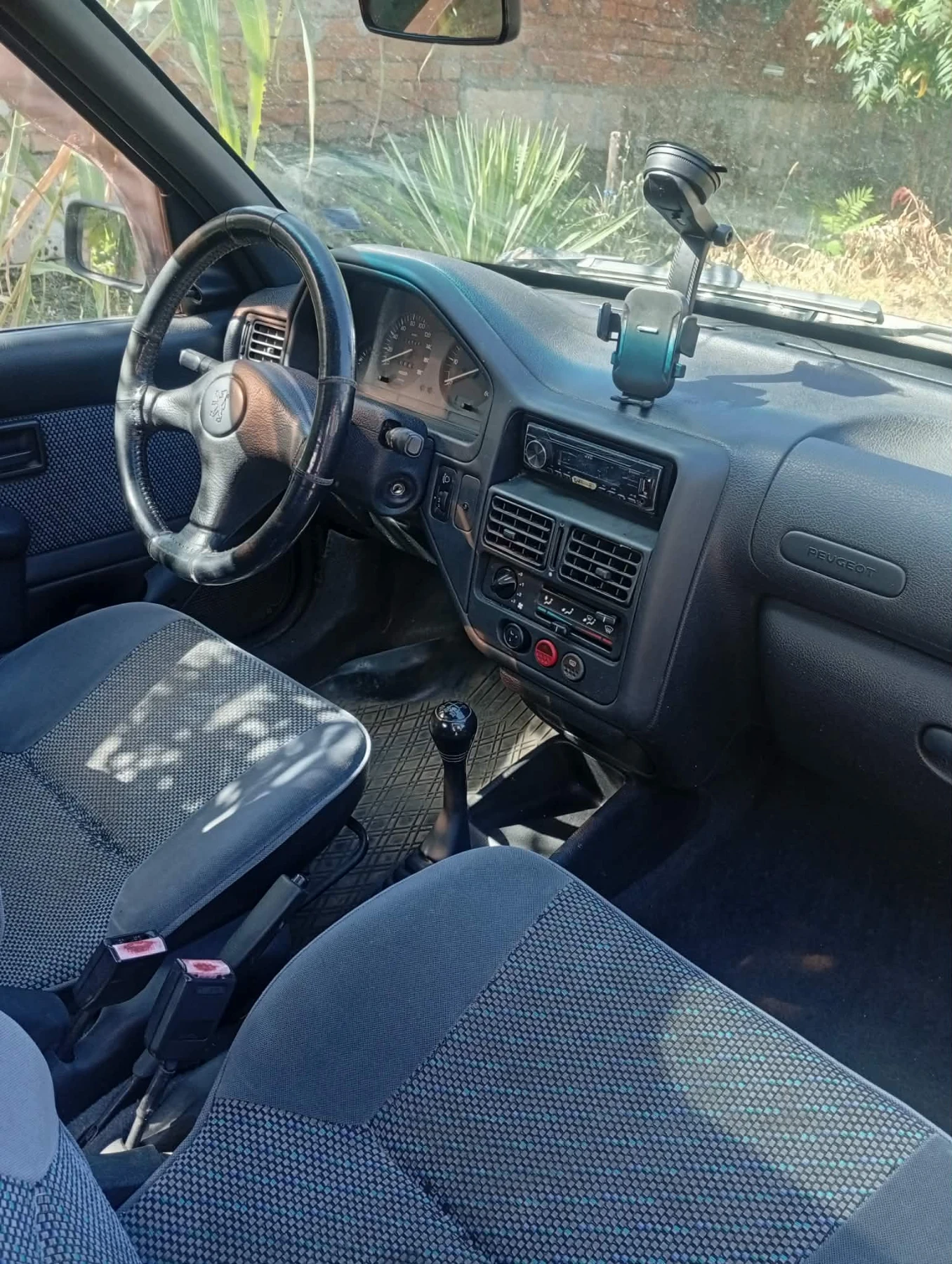 Peugeot 106