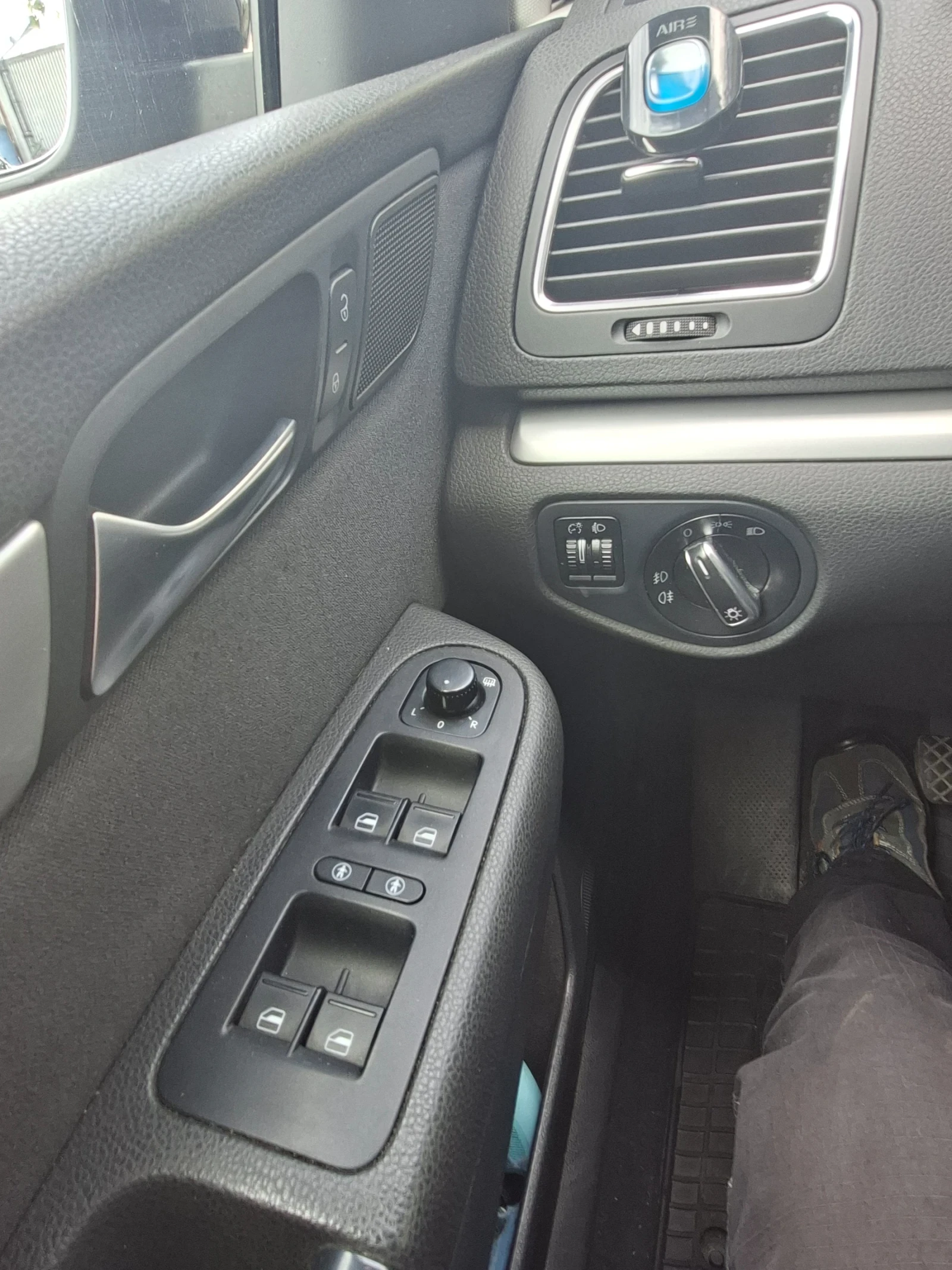 VW Sharan, снимка 16 - Автомобили и джипове - 56309600