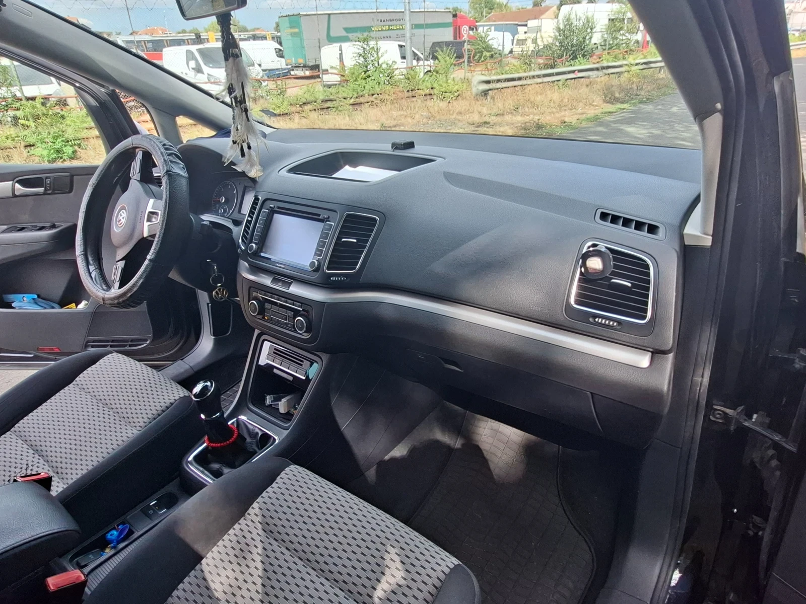 VW Sharan, снимка 15 - Автомобили и джипове - 56309600