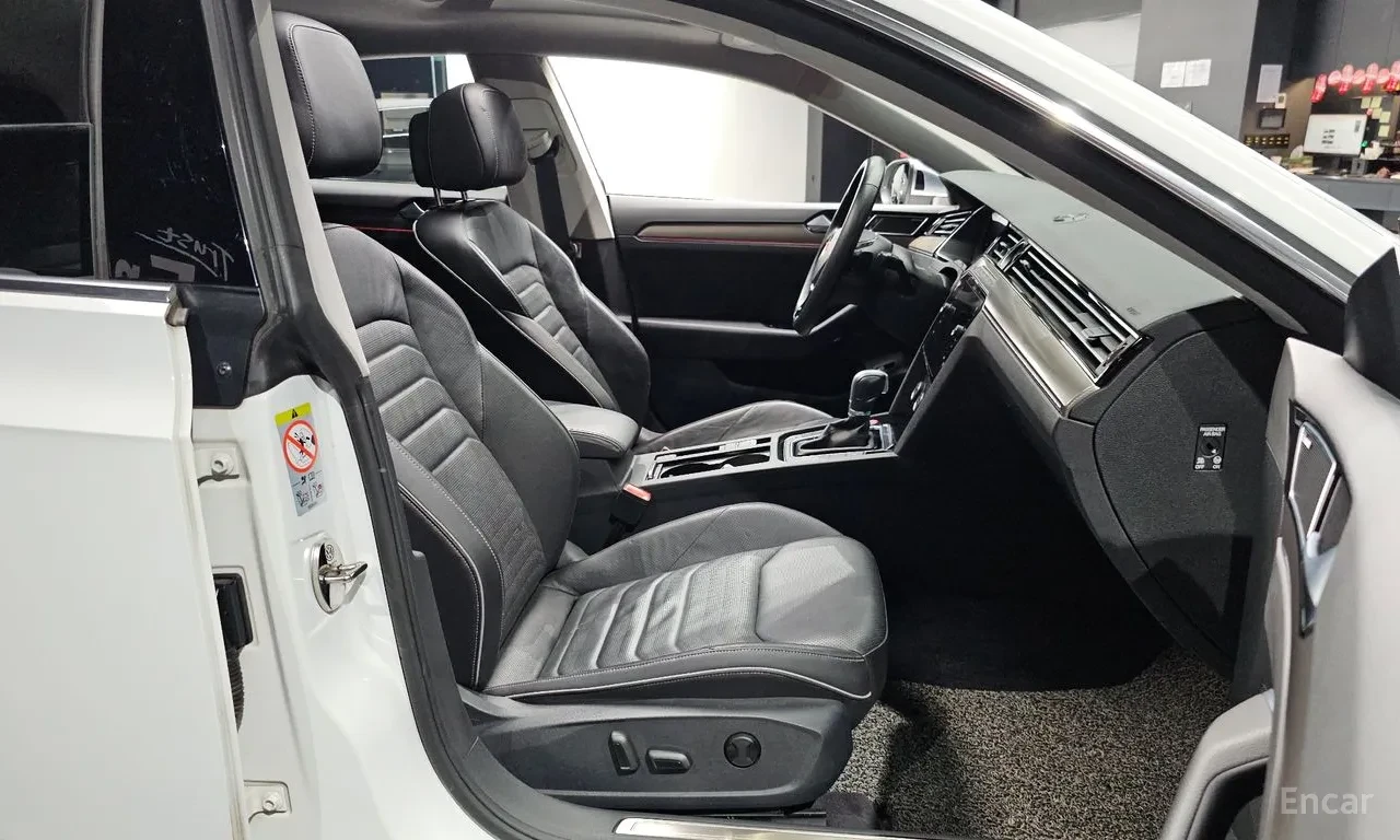 VW Arteon �������* �����* �������* LANE* ASSIST* HEADUP*  | Mobile.bg � ����������� 8