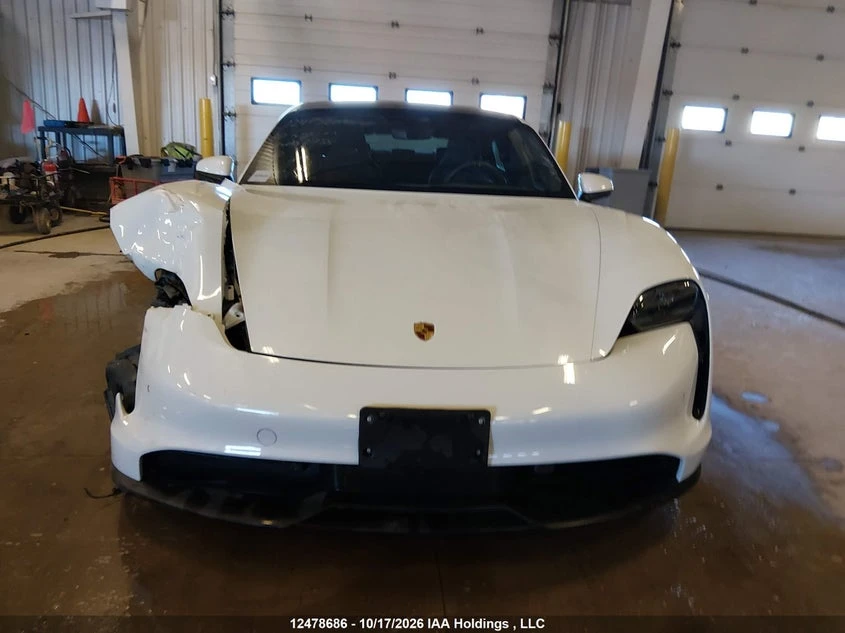 Porsche Taycan 4S, снимка 12 - Автомобили и джипове - 56617946