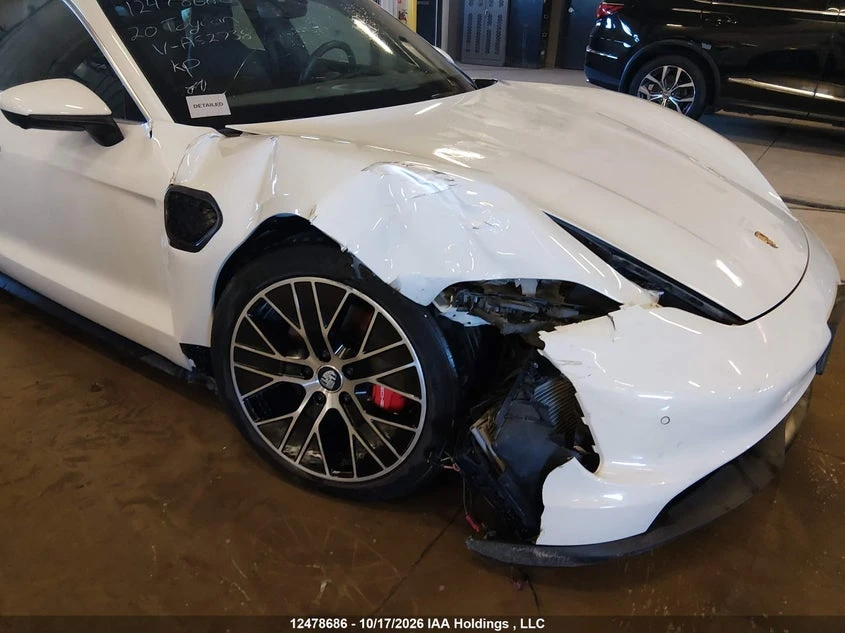 Porsche Taycan 4S, снимка 6 - Автомобили и джипове - 56617946