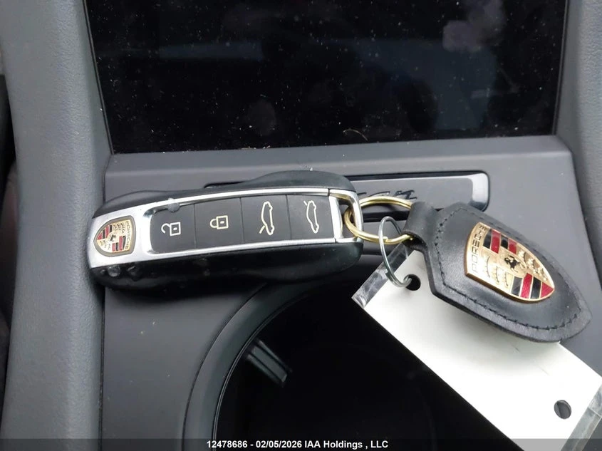 Porsche Taycan 4S, снимка 11 - Автомобили и джипове - 56617946