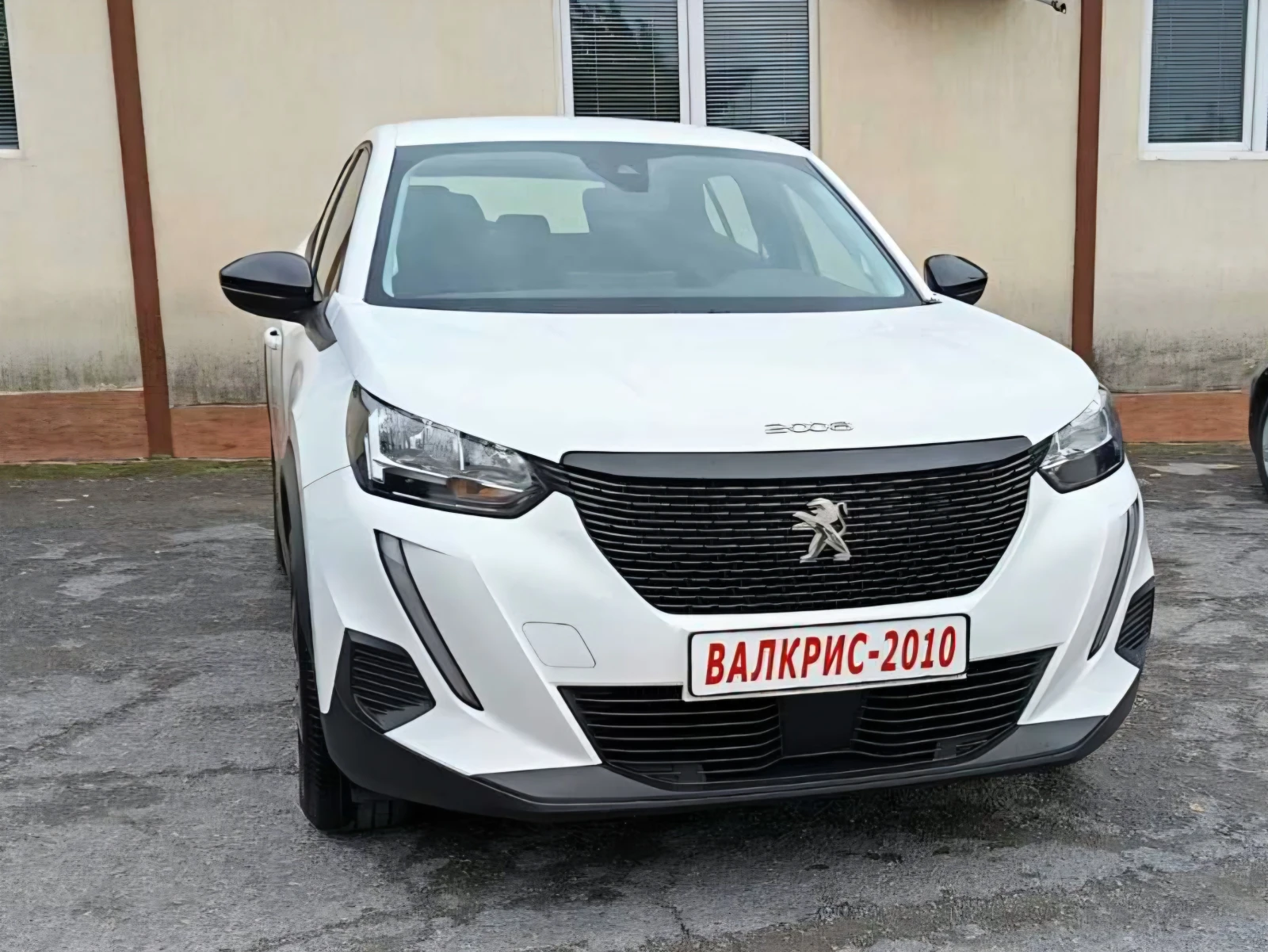 Peugeot 2008 Style Бяла перла + Навигация 