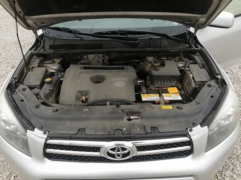 Toyota Rav4 2.2d-cat kli 4x4, снимка 14 - Автомобили и джипове - 48164392