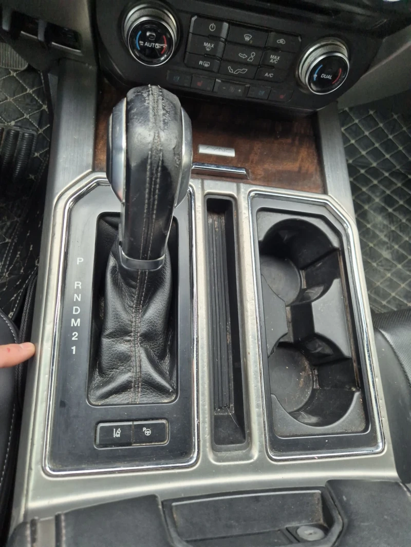 Ford F150 Платинум 5.0 2015 ГАЗ, снимка 13 - Автомобили и джипове - 52840616