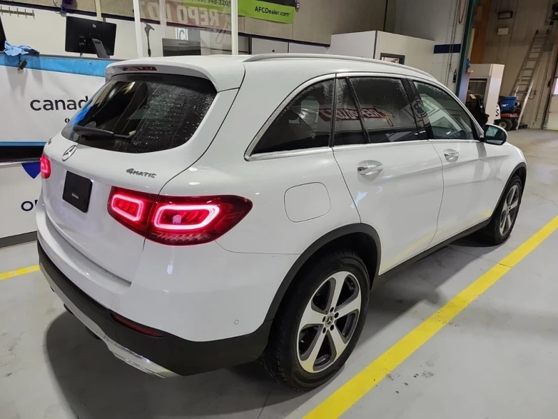 Mercedes-Benz GLC * 300 * CARFAX * ЦЕНА ДО БГ, снимка 3 - Автомобили и джипове - 53166295