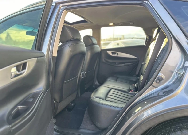 Infiniti QX50 AWD * * КАМЕРА * * CARFAX * * АВТО КРЕДИТ * * , снимка 8 - Автомобили и джипове - 53409156