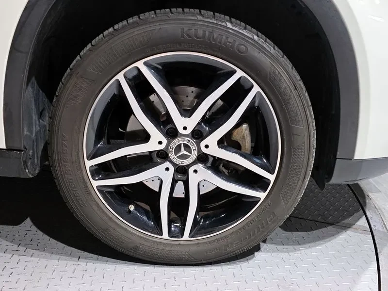 Mercedes-Benz GLA 220 220 PREMIUM, снимка 5 - Автомобили и джипове - 55103338