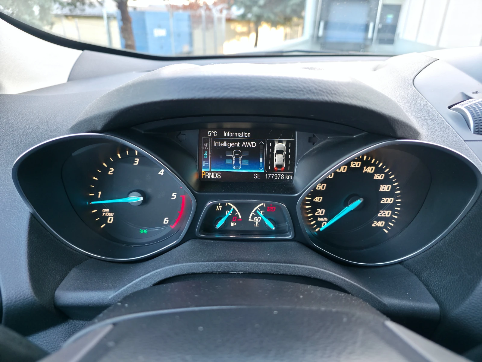 Ford Kuga 2.0TDCi AWD 180ps  EURO6 | Mobile.bg � ����������� 13