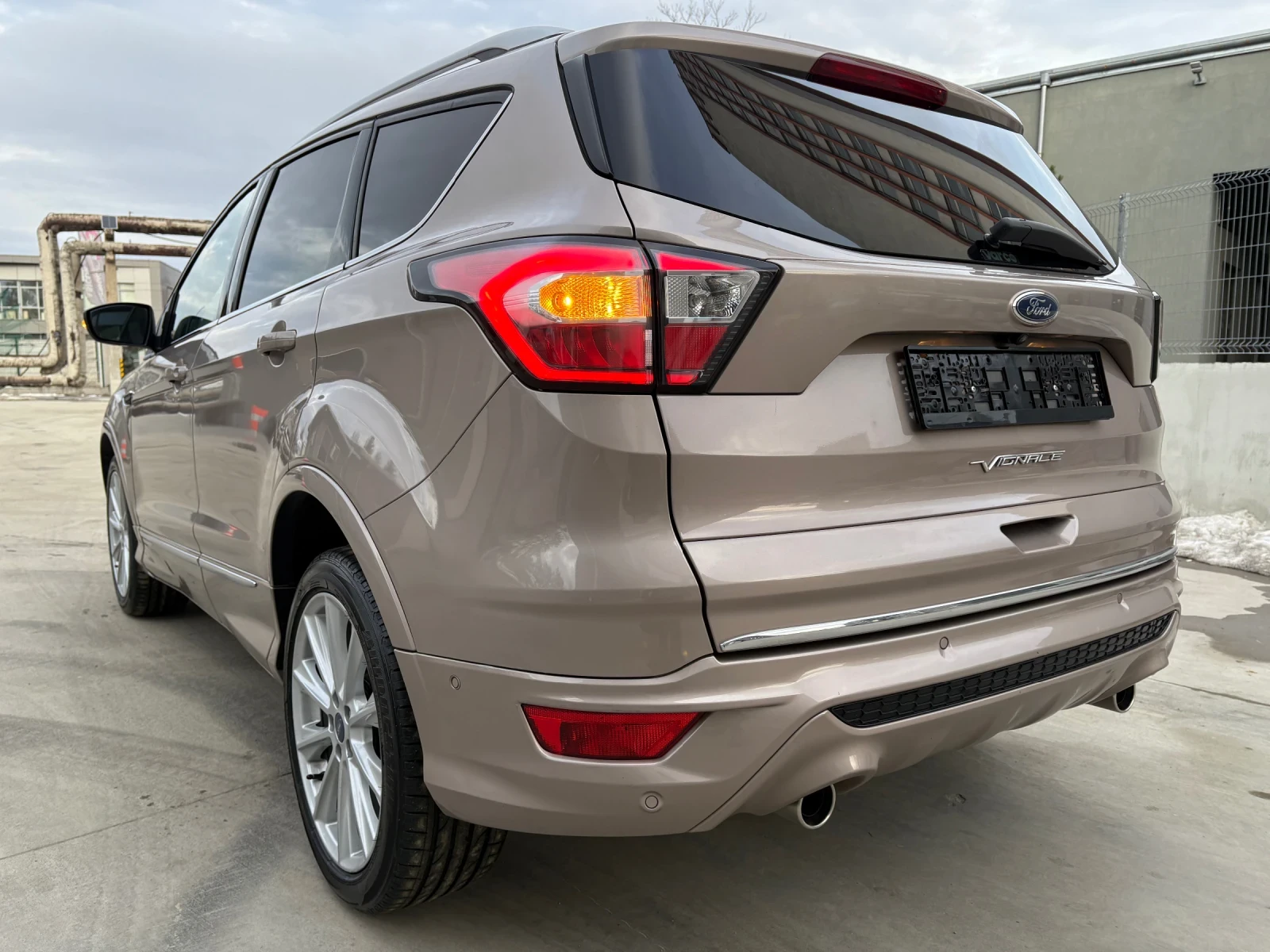 Ford Kuga * 122x km* Vignale* 2.0 diesel* 180hp* Automatic*  - изображение 4