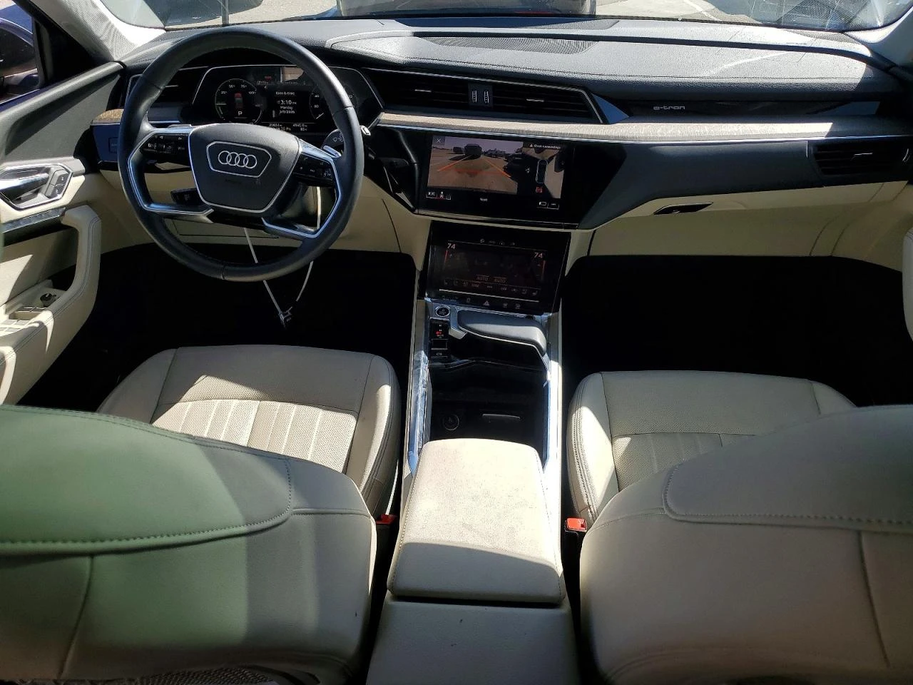 Audi Q8 E-Tron Premium Plus, снимка 8 - Автомобили и джипове - 54268816