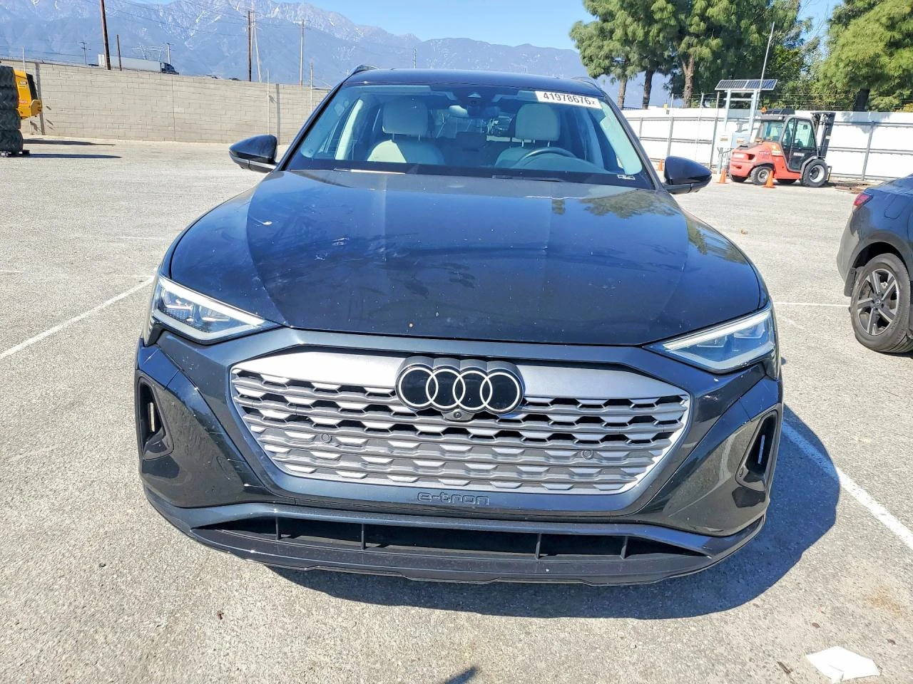 Audi Q8 E-Tron Premium Plus, снимка 5 - Автомобили и джипове - 54268816