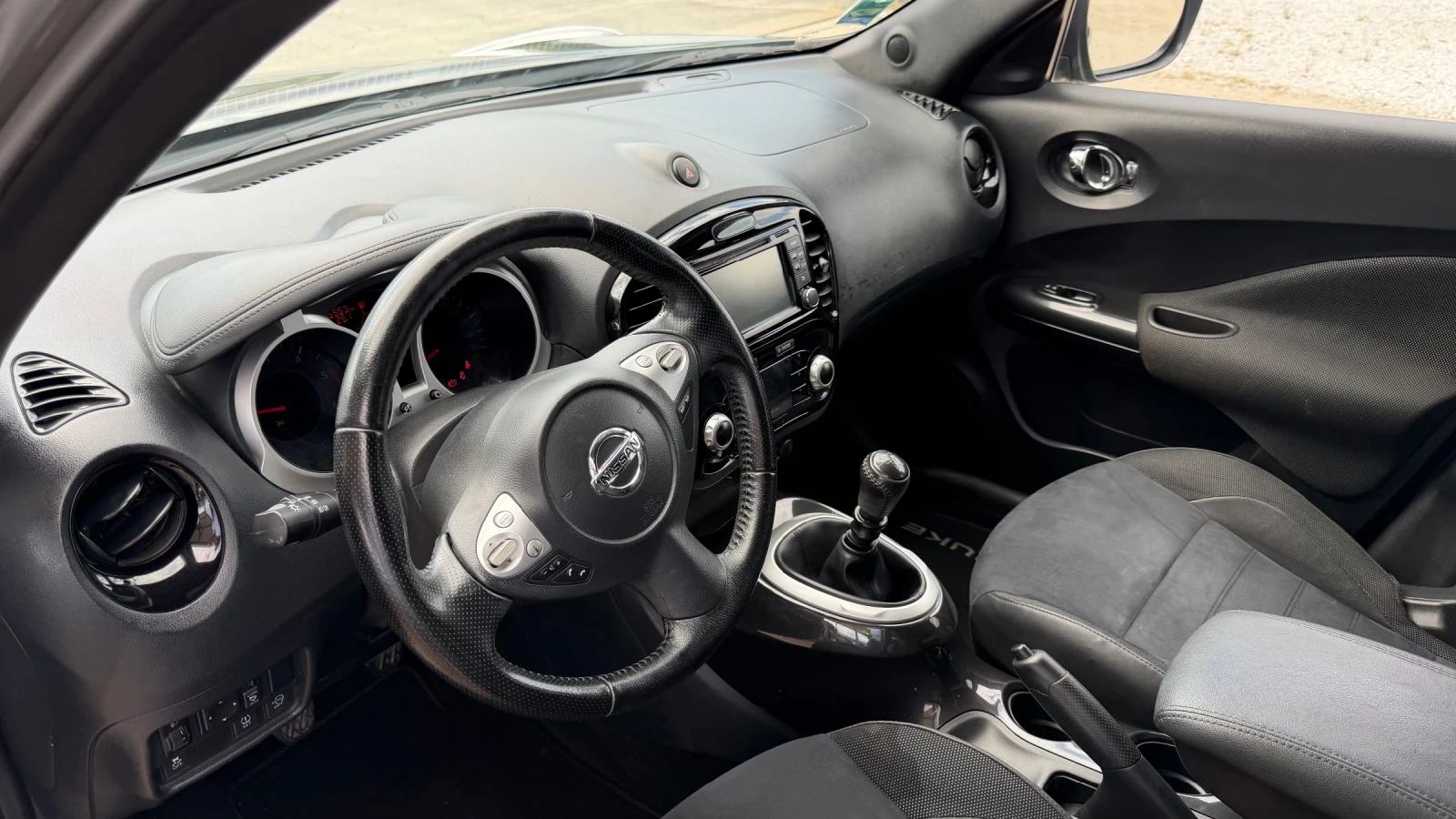 Nissan Juke 1.5DCI EURO6 BLACK LINE , снимка 9 - Автомобили и джипове - 54683511