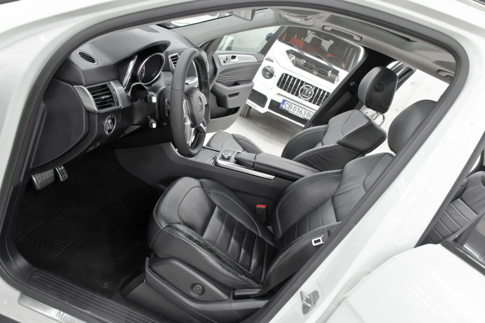 Mercedes-Benz ML 350 d 63 AMG , снимка 11 - Автомобили и джипове - 54886099