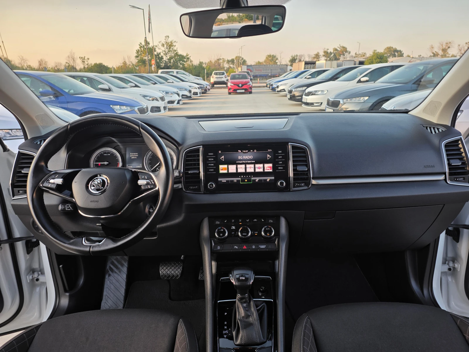 Skoda Karoq 2.0TDI - А/Т, снимка 15 - Автомобили и джипове - 55920204