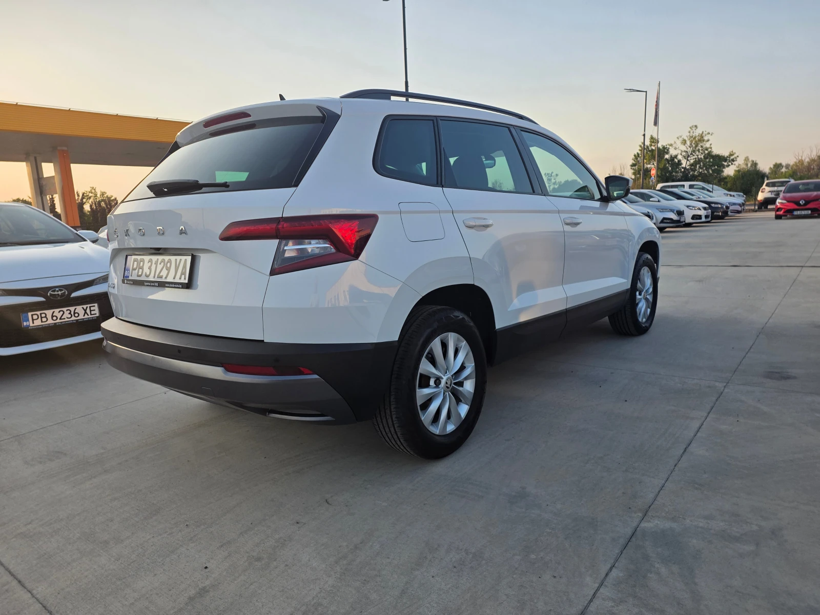 Skoda Karoq 2.0TDI - А/Т, снимка 5 - Автомобили и джипове - 55920204