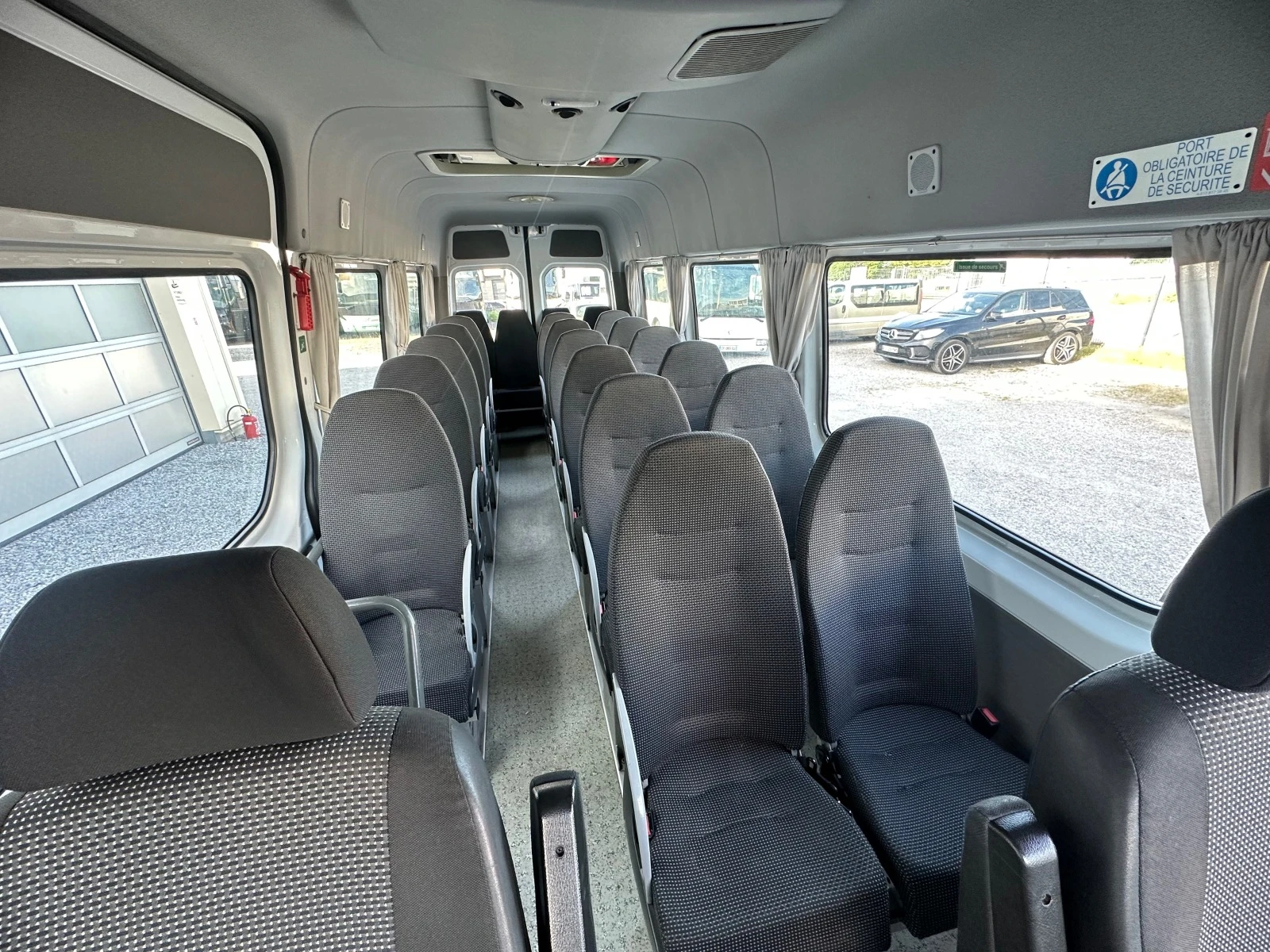 Mercedes-Benz Sprinter 516 двоен Климатик, 23 места - изображение 9