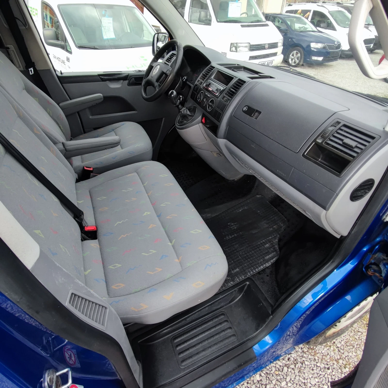 VW Transporter 2.5TDI* 4Х4* KLIMATIK* ДЪЛГА БАЗА* ТОВАРОПЪТНИК* 6, снимка 13 - Бусове и автобуси - 53773601