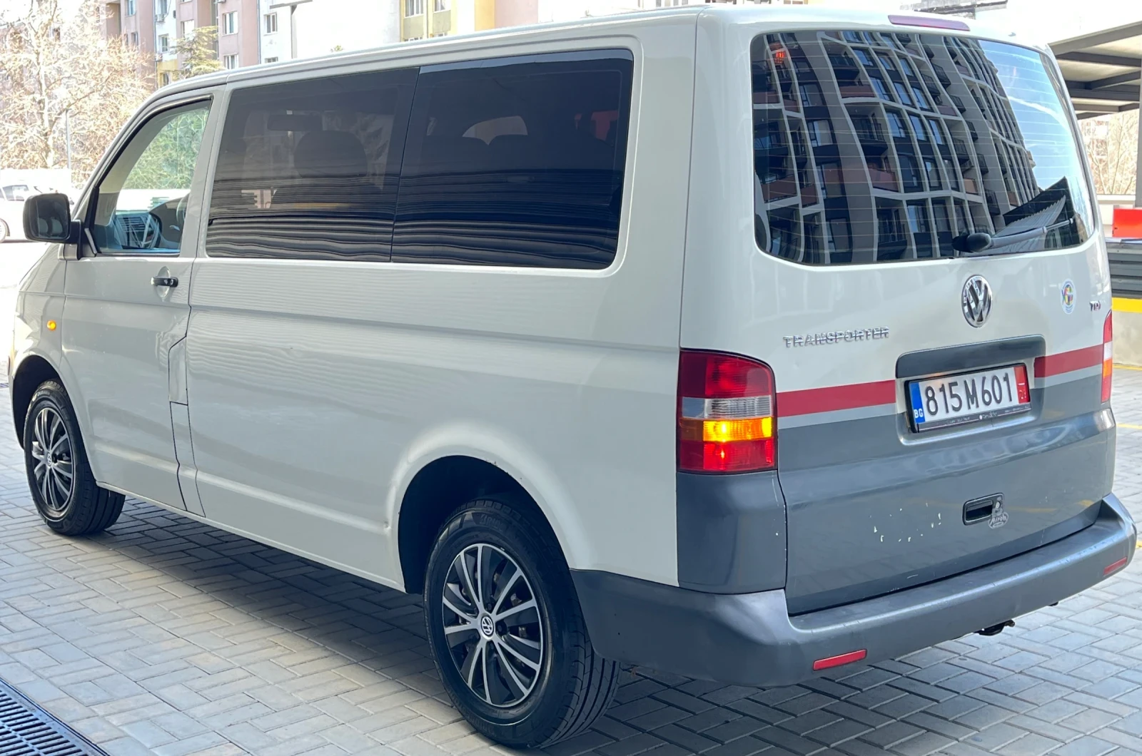 VW Transporter 2.5TDI/131/6СКОРОСТА!, снимка 5 - Бусове и автобуси - 53823890