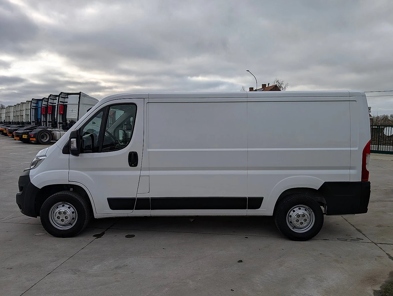 Opel Movano 140 cv l2h1 1 година гаранция, снимка 5 - Бусове и автобуси - 54130842