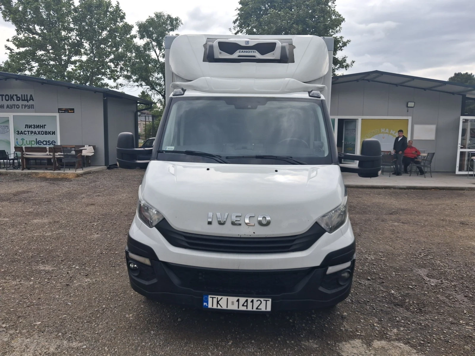 Iveco Daily 3, 0 150 к.с хладилен, 4.20 м. Темпомат,  Клима, снимка 2 - Бусове и автобуси - 54683478