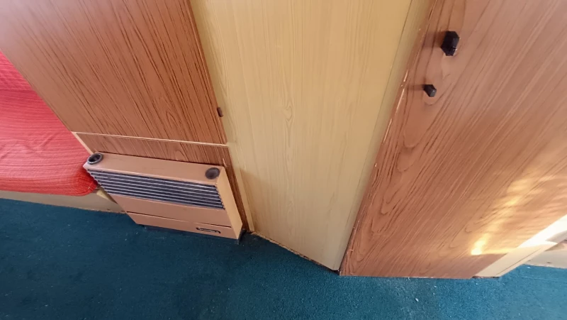 Каравана Adria 500, снимка 7 - Каравани и кемпери - 53076482